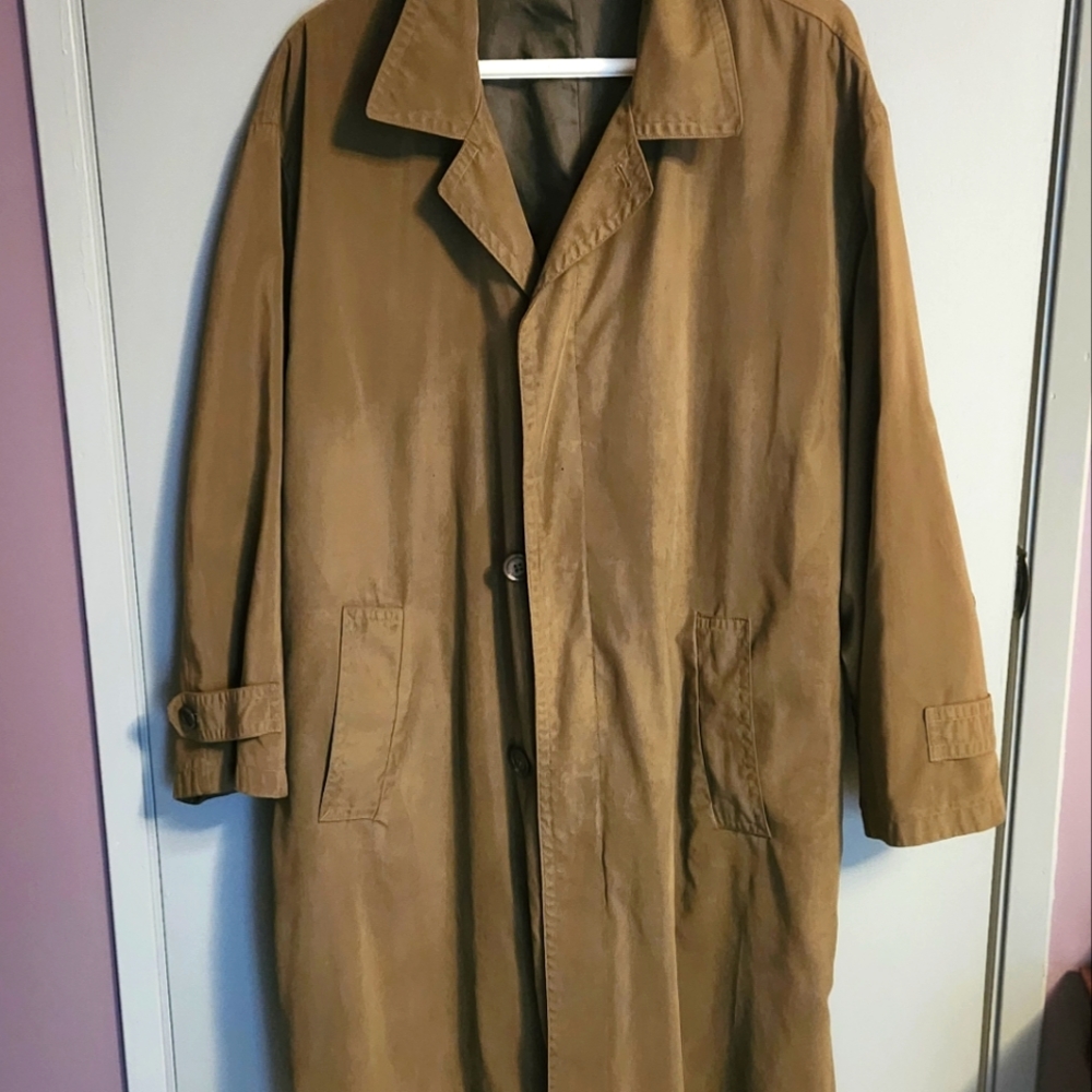 Trench Coat men's size 40
